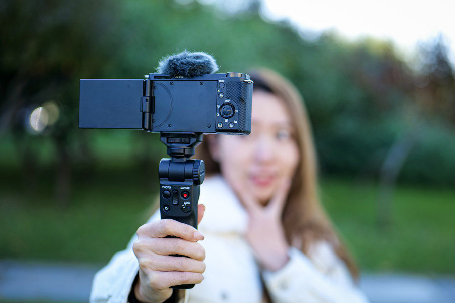 评测|为vlog拍摄量身打造 索尼ZV-E10微单相机评测