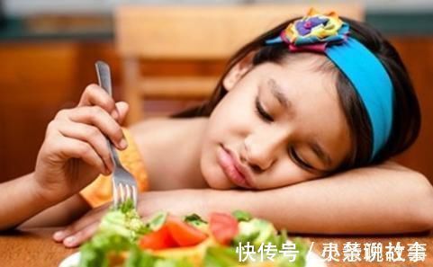 黄金时间|弟弟玩具被抢,向妈妈举报哥哥秘密基地,爸爸:请给孩子完整童年