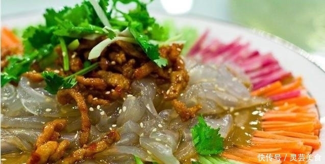 东北|这几道东北菜肴,为何南方人“很嫌弃”,东北人却爱到疯狂?