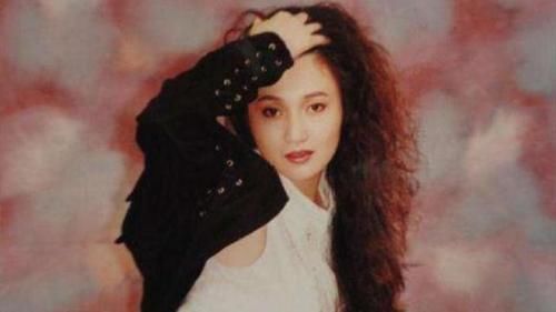 80年代第一美女，因太漂亮被人暗算，差点被割掉鼻子，现在如何