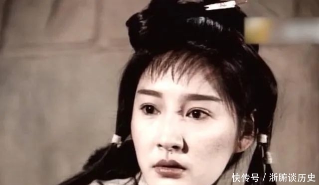 李莫愁这辈子只有两件快乐事一次跟陆展元,一次却是跟杨过