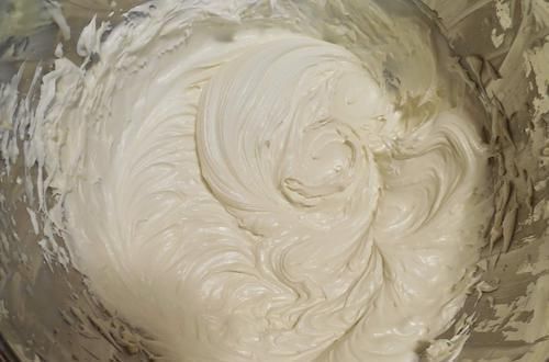 焦糖|父母眼中的蛋糕VS我们期待收到的蛋糕,吃货我只想正常过个生日