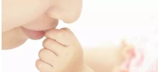 亲吻|亲吻小宝宝要小心,否则会给宝宝带来细菌!