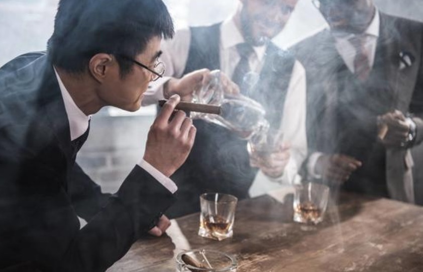 致癌物质|全球胃癌患者50中国人,营养专家呼吁3种食物要少碰