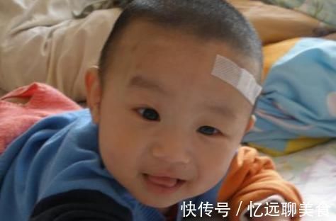 睡眠质量|告诫娃在睡前,宁可饿着也不能碰的3种食物,不然伤脾,不发育