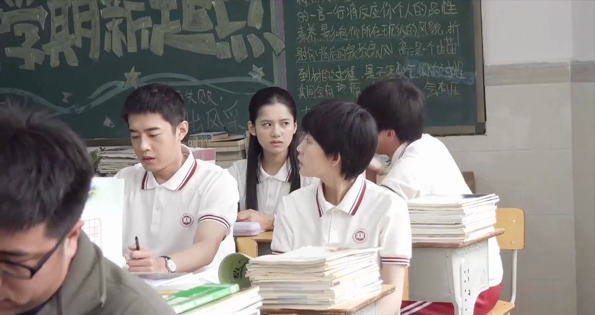 闪光少女|国产青春片里，还没见过这么野的，彭昱畅新片又要爆了