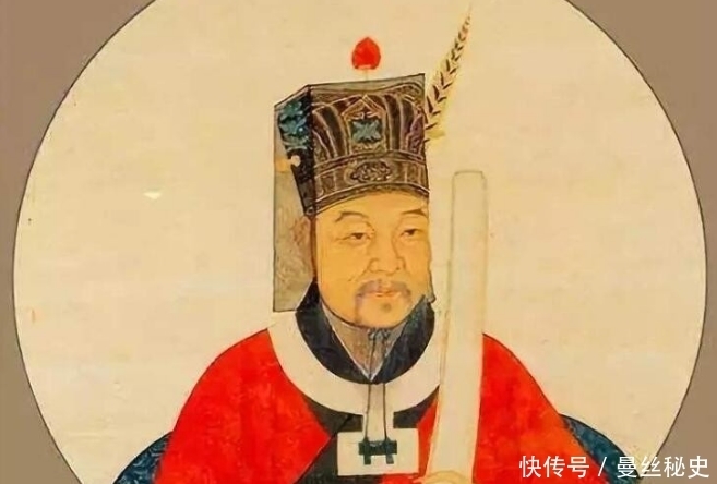 为何宋朝官服的脖子上有个白圈?并不是为了美观,别被电视剧骗了