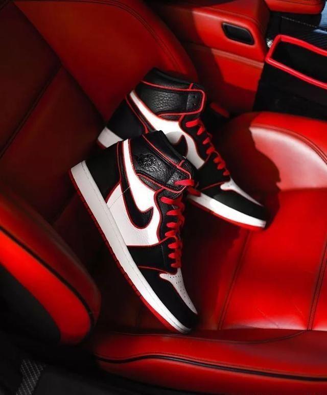 年底捡漏AJ1配色盘点 别跟着鞋贩子走才“真香”