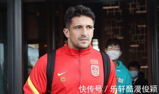 李霄鹏|国足三消息！李霄鹏善于栽树，泰山队射手王请求出战，张玉宁全勤