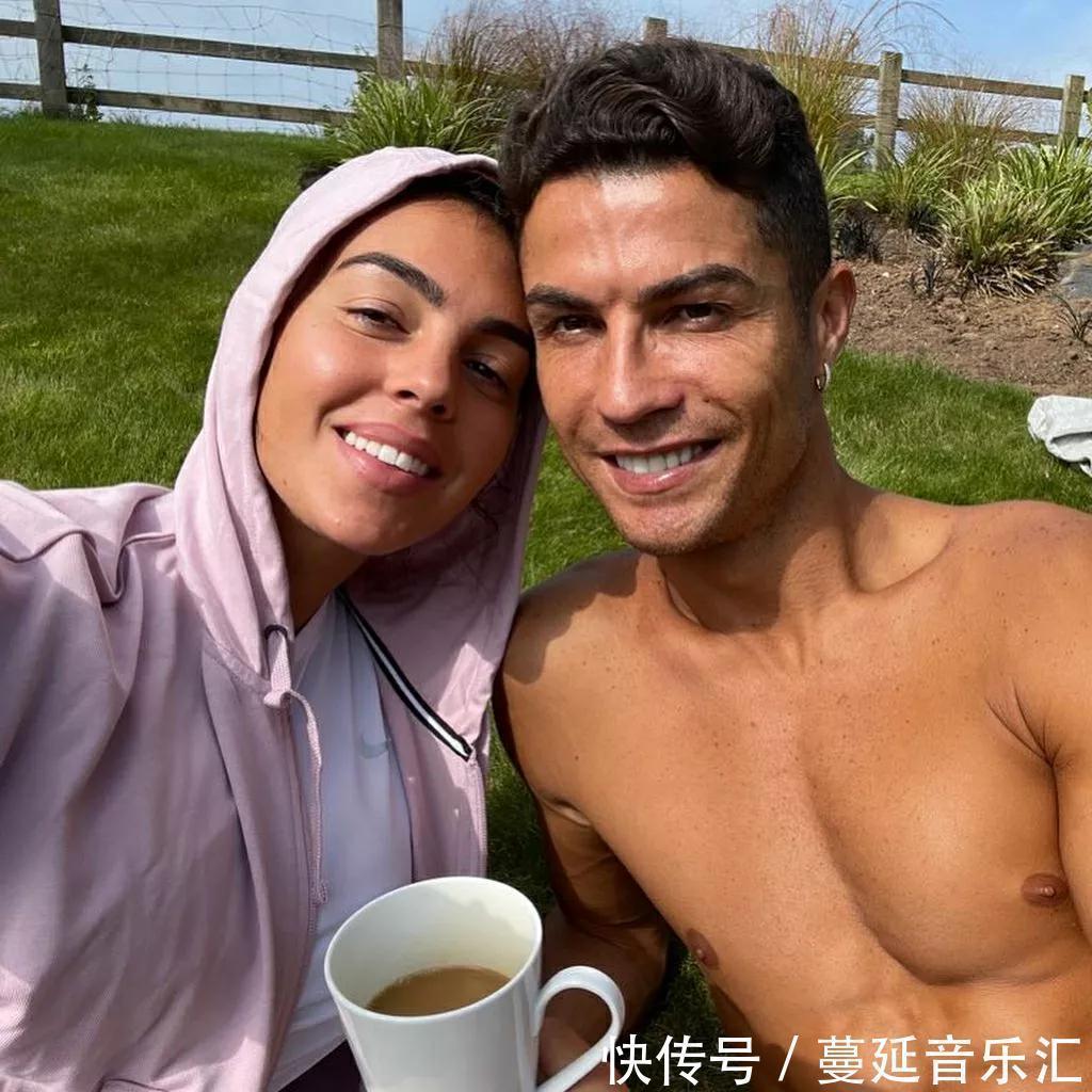 曼联|C罗携女友和孩子们边晒太阳边数绵羊,其乐融融,配文寓意深刻