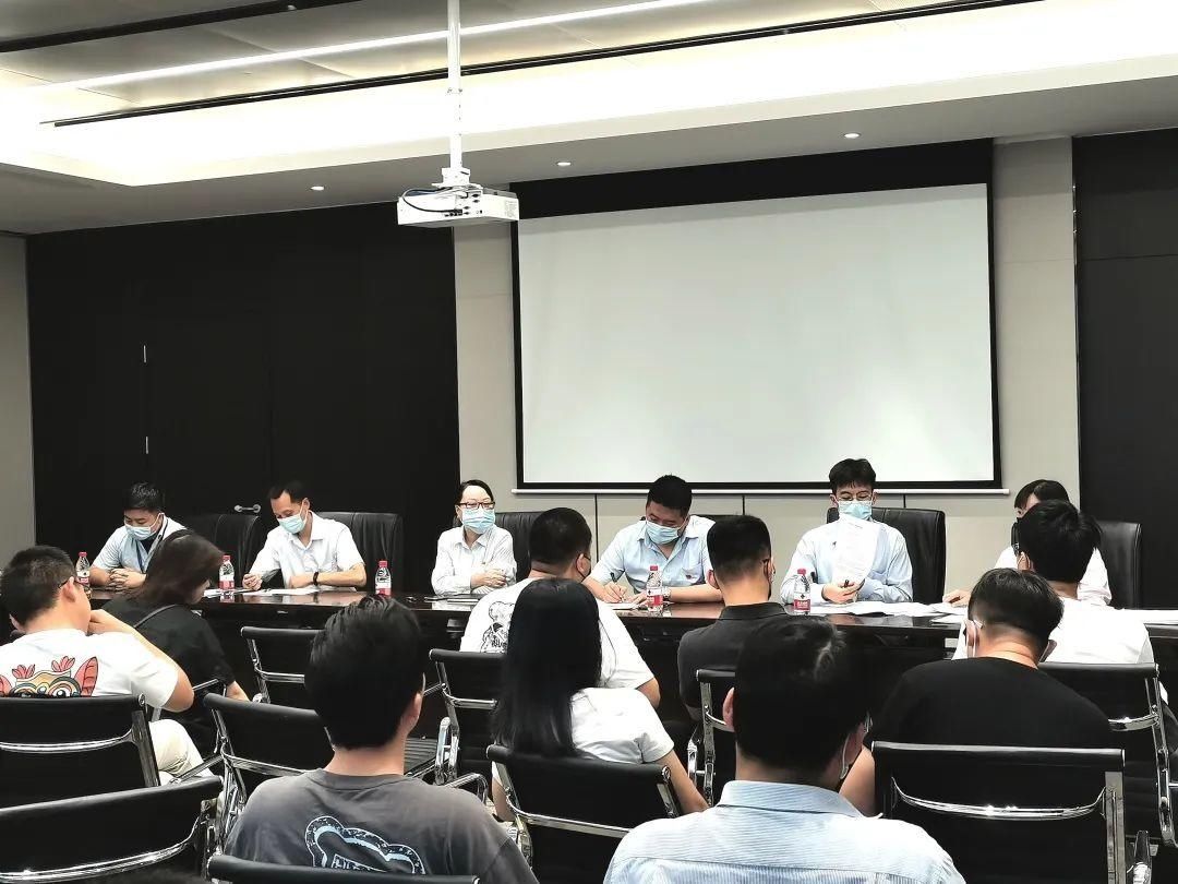 江汉打造政务帮办“一条龙”上门服务|武汉因你而荣 | 商户