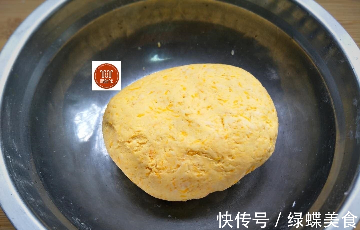 丸子|南瓜不要煮粥喝了,教你个新吃法,做出来比鸡米花都好吃!