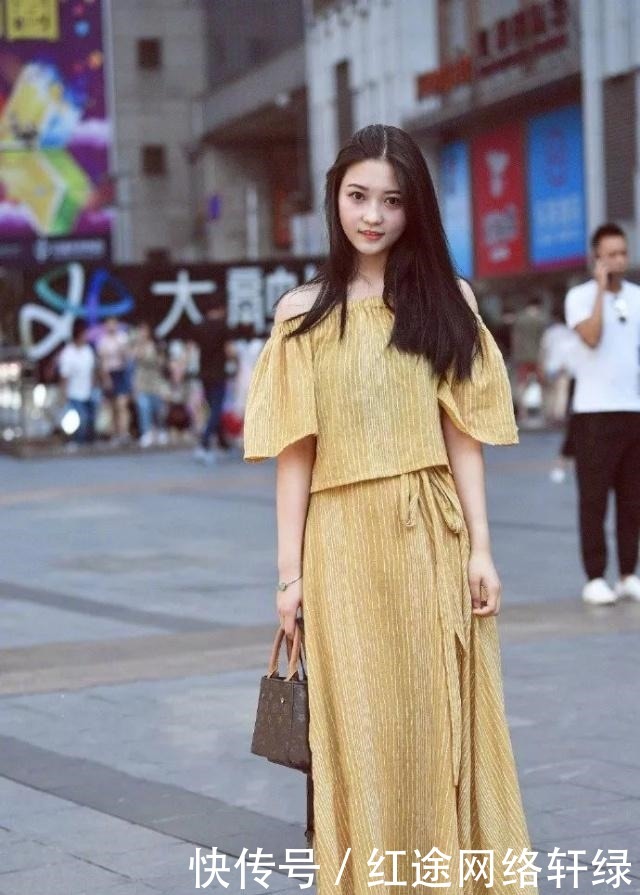 显高|女性穿搭高跟鞋,不仅显高而且显气质