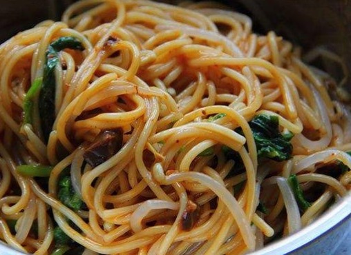 不想做饭,这5道爽辣开胃的家常凉面,清爽好吃很开胃