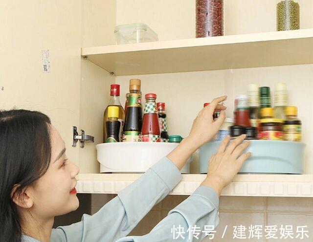 调味品|以前真傻,厨房瓶瓶罐罐堆灶台!瞧聪明人这样做,干干净净还高级