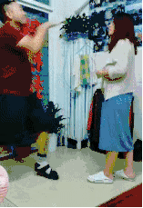 |搞笑GIF:套路太深了, 如果是我女朋友的话,肯定会咬死我的