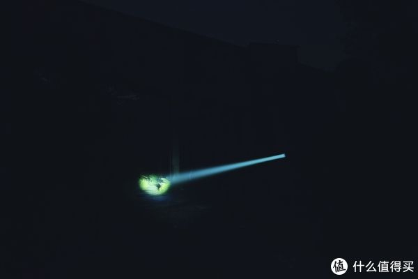 光剑在手，黑暗你走——纳丽德L10MAX白激光手电