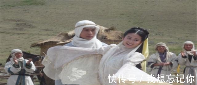 |金庸给了他三个第一，他却活成笑话，最终成为最不受待见的男主角！