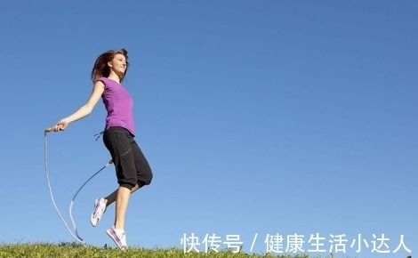 大便|常吃4种食物,毁掉肠道健康,教你一个简单方法,识别肠癌