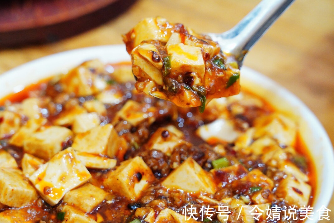 麻婆豆腐总是容易碎，大厨分享一妙招，出锅香嫩入味，不散也不碎
