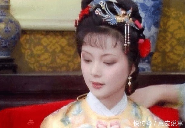 王熙凤|薛宝钗几句话,看出她的管理才能,无为而治,远比王熙凤厉害