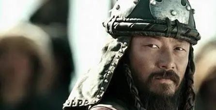 收钱|大敌当前,主帅居然规定士兵砍柴挑水都要收钱,30万大军秒灭