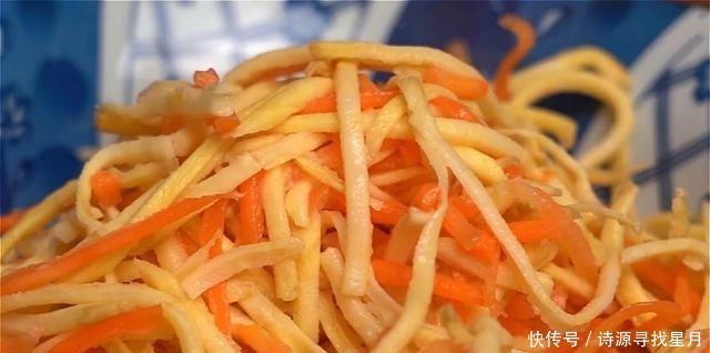 面片|玉米面这样做真好吃，一擀一煎，5分钟出锅，连吃一个月都不腻