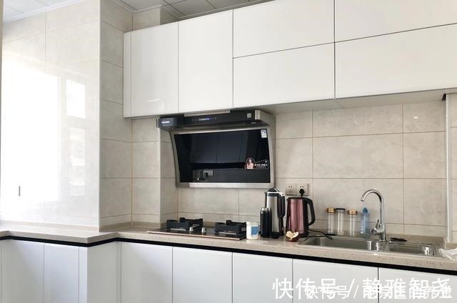 阳台|看他家新房，电视墙很大气，阳台打榻榻米很实用，忍不住晒晒全屋！