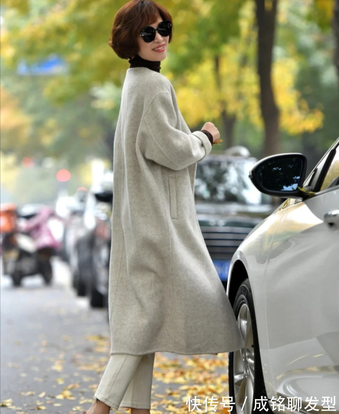 打底裤|已经不再年轻,就别刻意装嫩!学这位女士的穿搭,优雅大气又高级