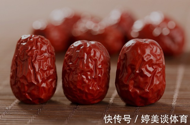 黄瓜|“老得慢”的女人,多半爱吃这6种食物,来看看有几个你爱吃的?