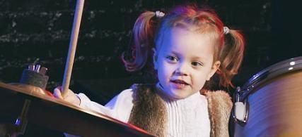 犯错|孩子有3个表现的时候，父母坚决不能手软，一定要打他