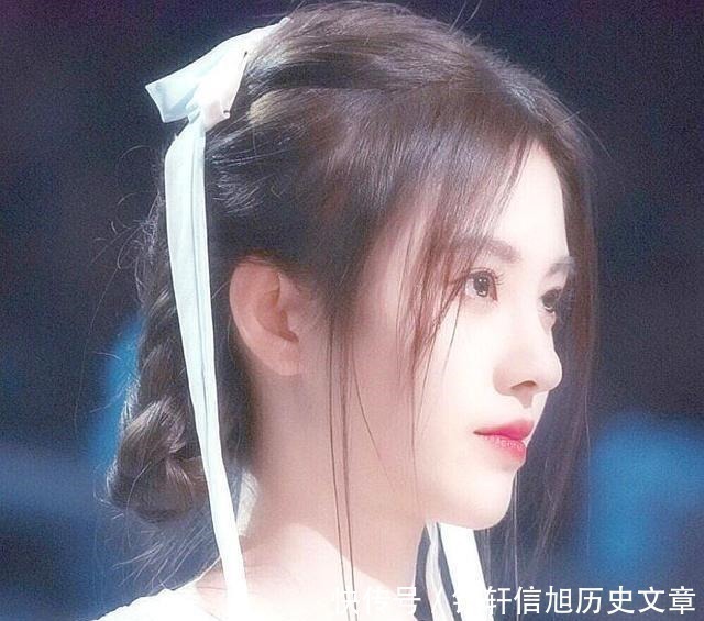 王弗|苏轼最凄美的一首词，全词无一个“悲”字，却悲得荡气回肠