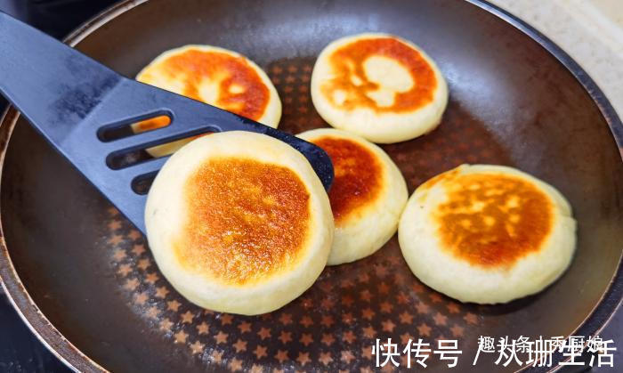 包子|天冷了,馒头包子靠边站,早餐吃此面食,香软好吃,营养助消化