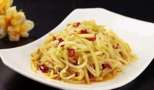 美食|精选美食：卤香菇、剁椒佛手瓜丝、剁椒鱼排、葱香炸丸子的做法