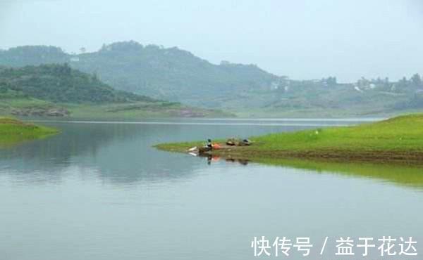 野钓大鱼的四个基本技巧，“吃”透了大鱼连竿上，你学不学？