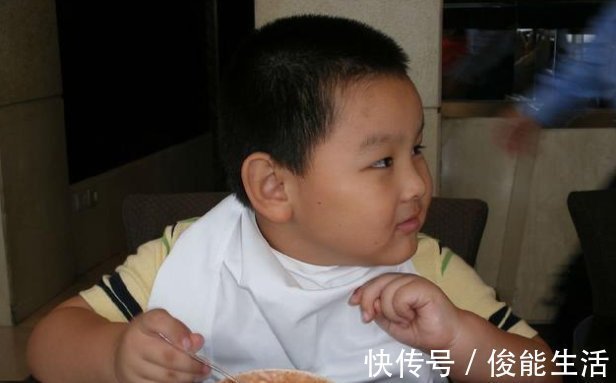 小孩|这些早餐不要再给孩子吃了,被称为“垃圾早餐”,孩子吃了会积食!