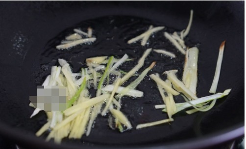  香肠|这菜是“小人参”，1块一斤，鲜嫩美味，我家三天两头吃