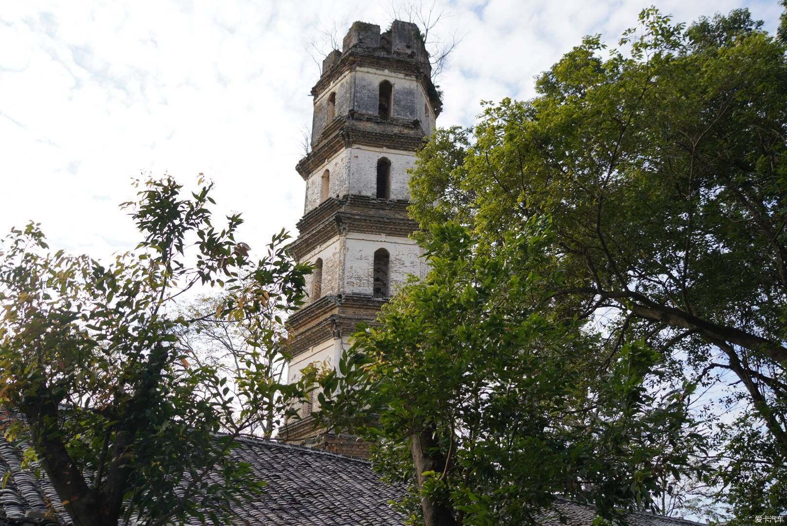 始兴有座无顶塔