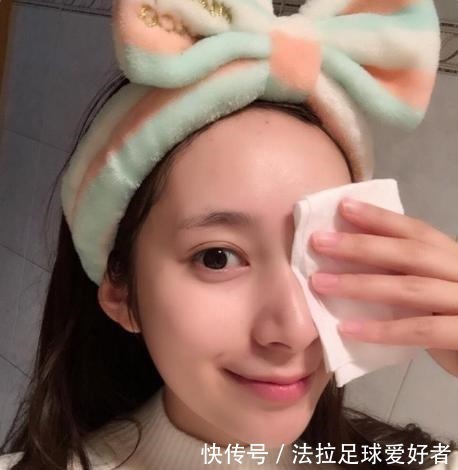 水乳 毛孔粗大出油快,多半是护肤不对!做好这3点,轻松养出干净脸!