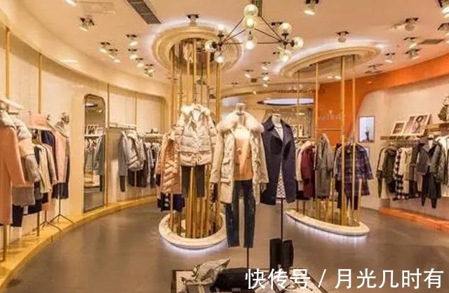彩妆|有钱人抢着开实体店，普通人却争相恐后做电商，到底谁更有钱途？