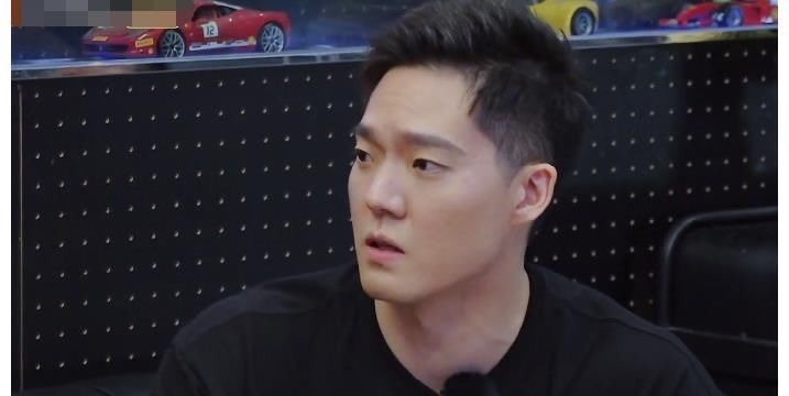 孟子义闺蜜“拷问”王厚杰，他回答后被质疑立完美人设，生气离开