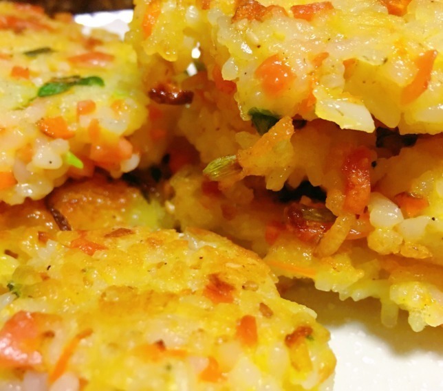 早餐别再做面食,1碗米饭2个蛋,好吃又营养,孩子1顿吃5个,真香