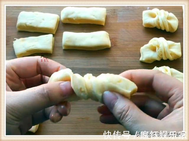 冬季解馋必备小零食，几块钱做一大盘，比油果子更香，比麻花更脆