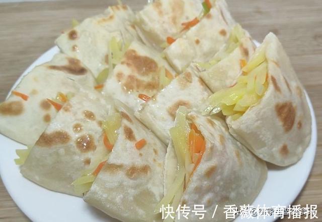 牛舌状|第一次用开水烫面做口袋饼，没想到这么简单，凉了也不硬，真好吃