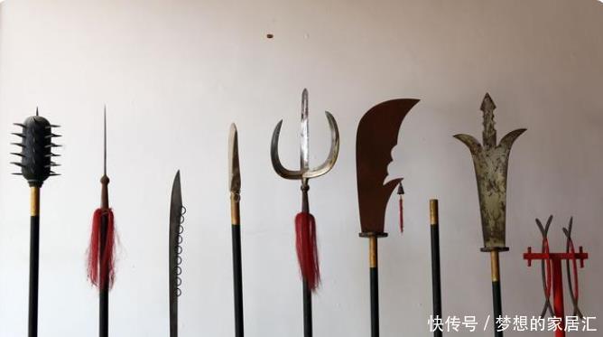 城山三郎|老舍访问日本,一名作家一拳打来,老舍一出手,对方连呼:佩服