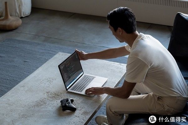 笔记本|家族新品创设先锋 微软Surface Laptop Studio评测