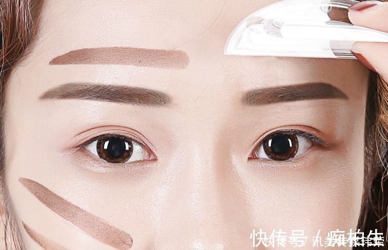 小技巧|中年女人不会化妆没关系,教你3个小技巧,“素颜”出门也好看