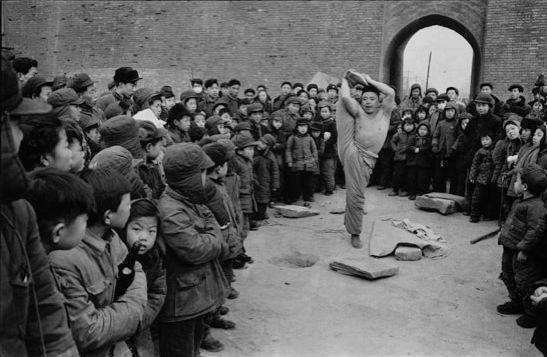 八股文|清朝有一个“字”丐,擅长用白沙子写字,为何最后突然消失了