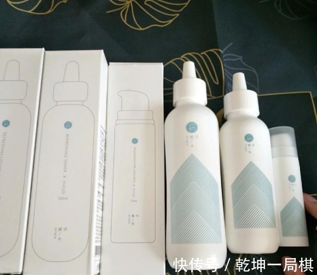 水乳|学生党最爱的5款平价水乳，百雀羚是其一，AHC好评颇多，你爱哪款！