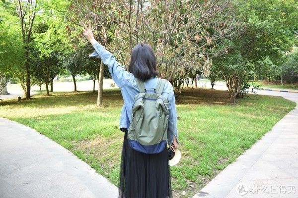 焦点|城市通勤利器，特别轻！很能装！多特SPOT焦点18L背包，让妹子如释重负